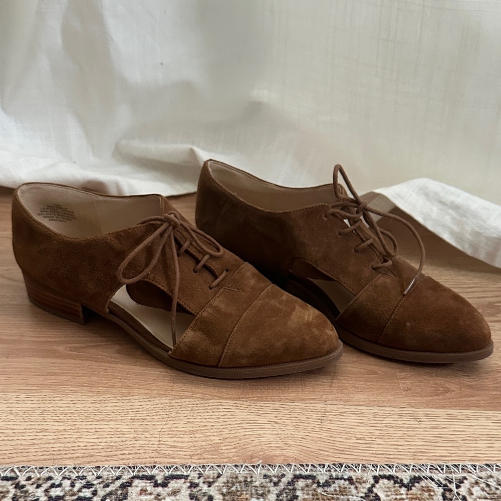Nine West Brown Suede Cut Out Oxford Loafers
